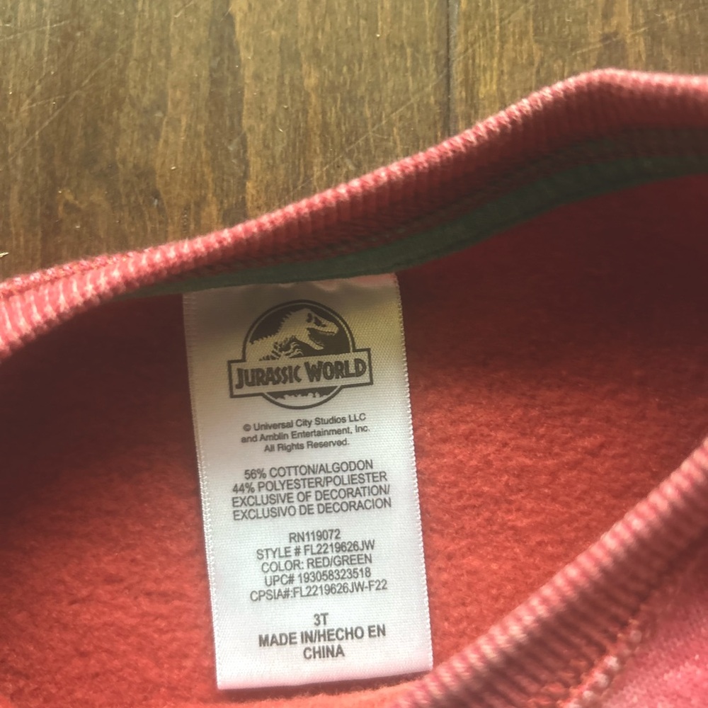 Universal Jurassic World Red Graphic Sweatshirt Size 3T New with Tags - Picture 6 of 8